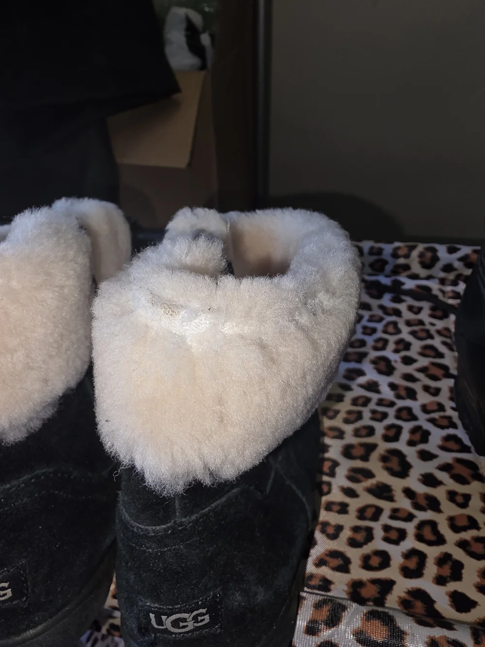 UGG keep little